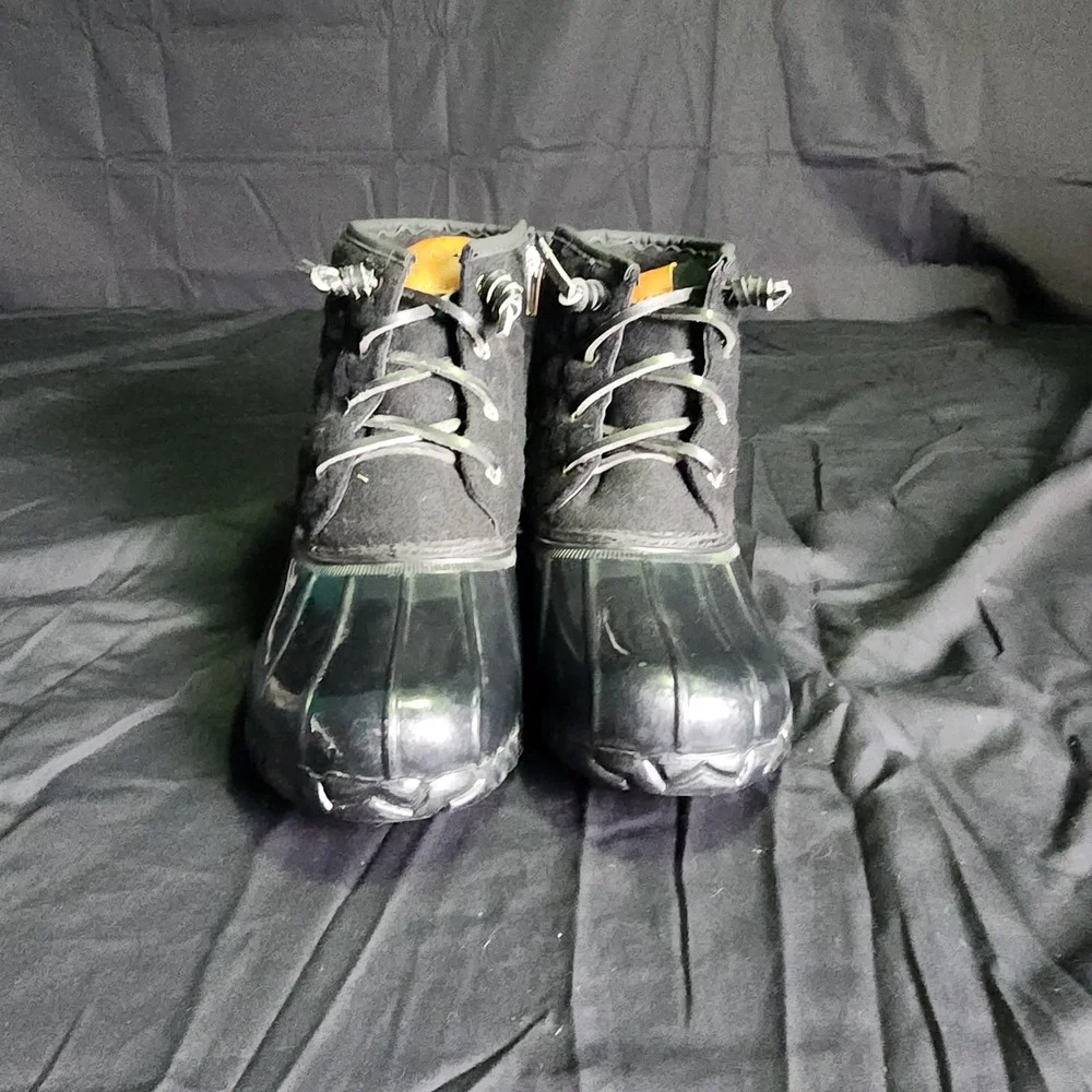 Nautica Woman's Duck Boots Size‎ 8, Black